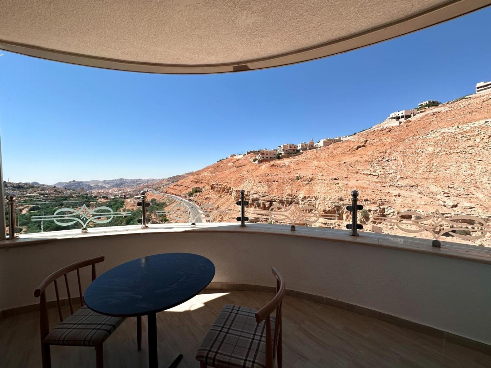 Petra Canyon Hotel 와디무사 외부 사진